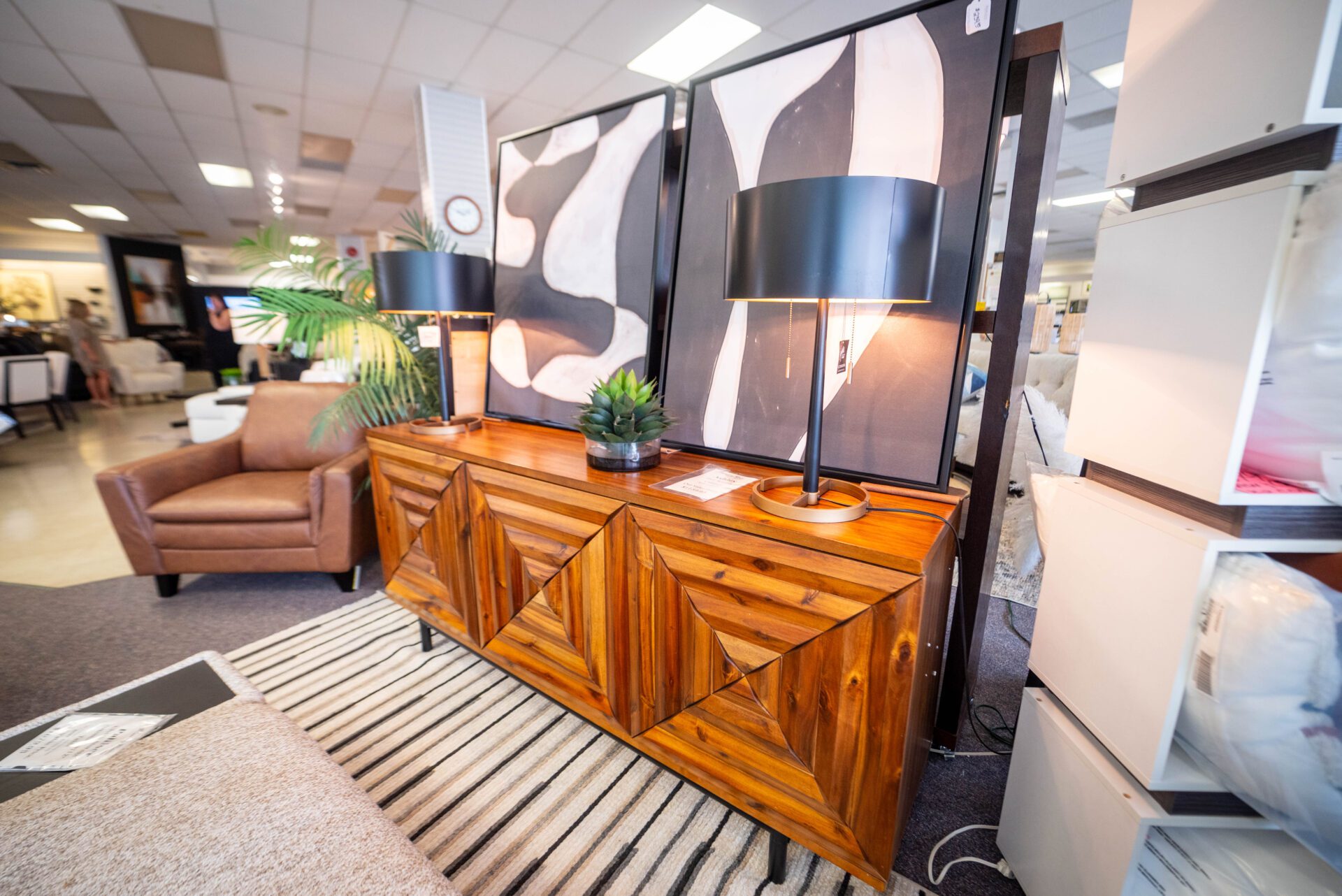 RBR-0320 Style Every Room Effortlessly